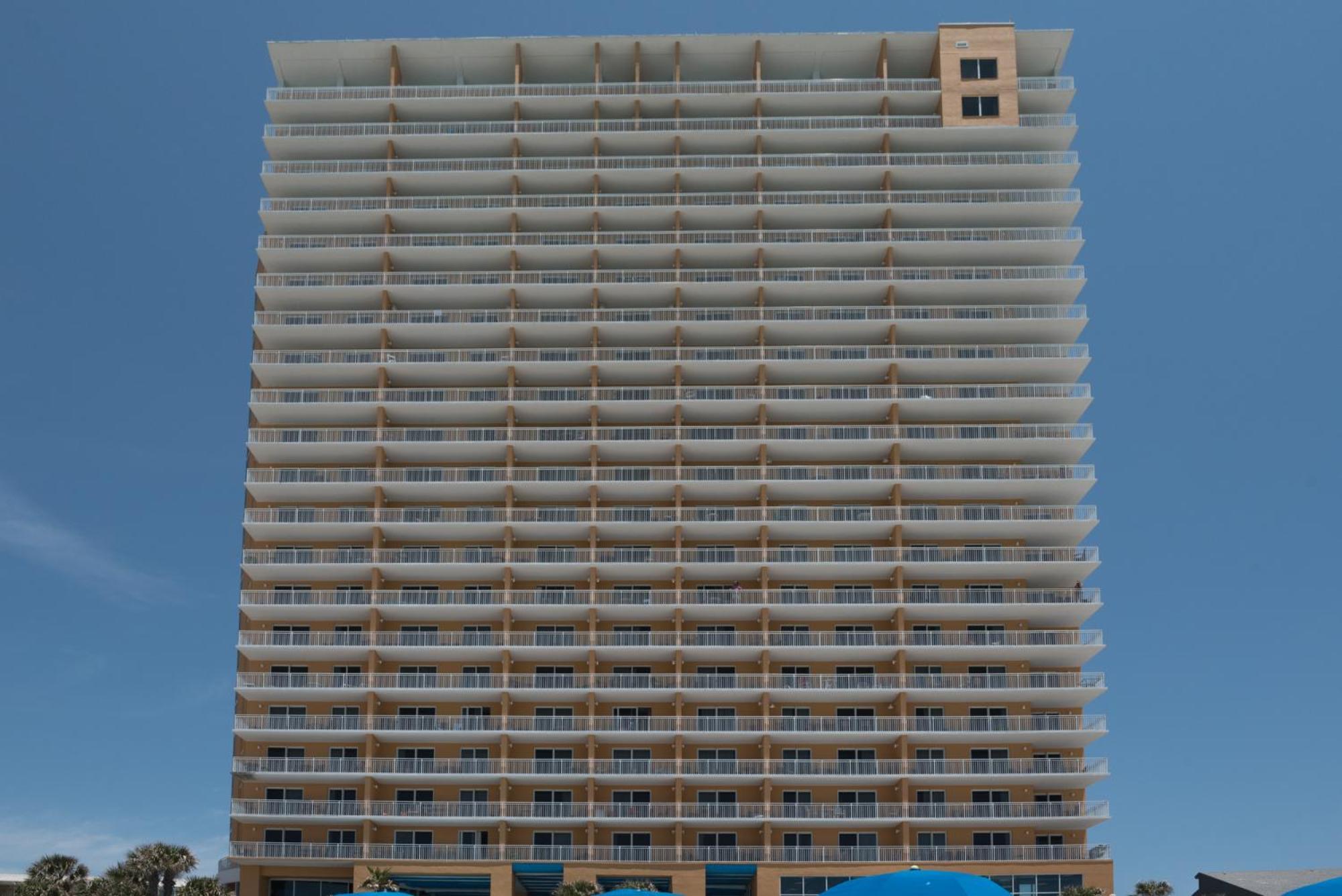 Gulf Front! 2 Bedroom 2 Ba! 11Th Floor Condo + Condo Amenities! Panama City Beach Exterior photo